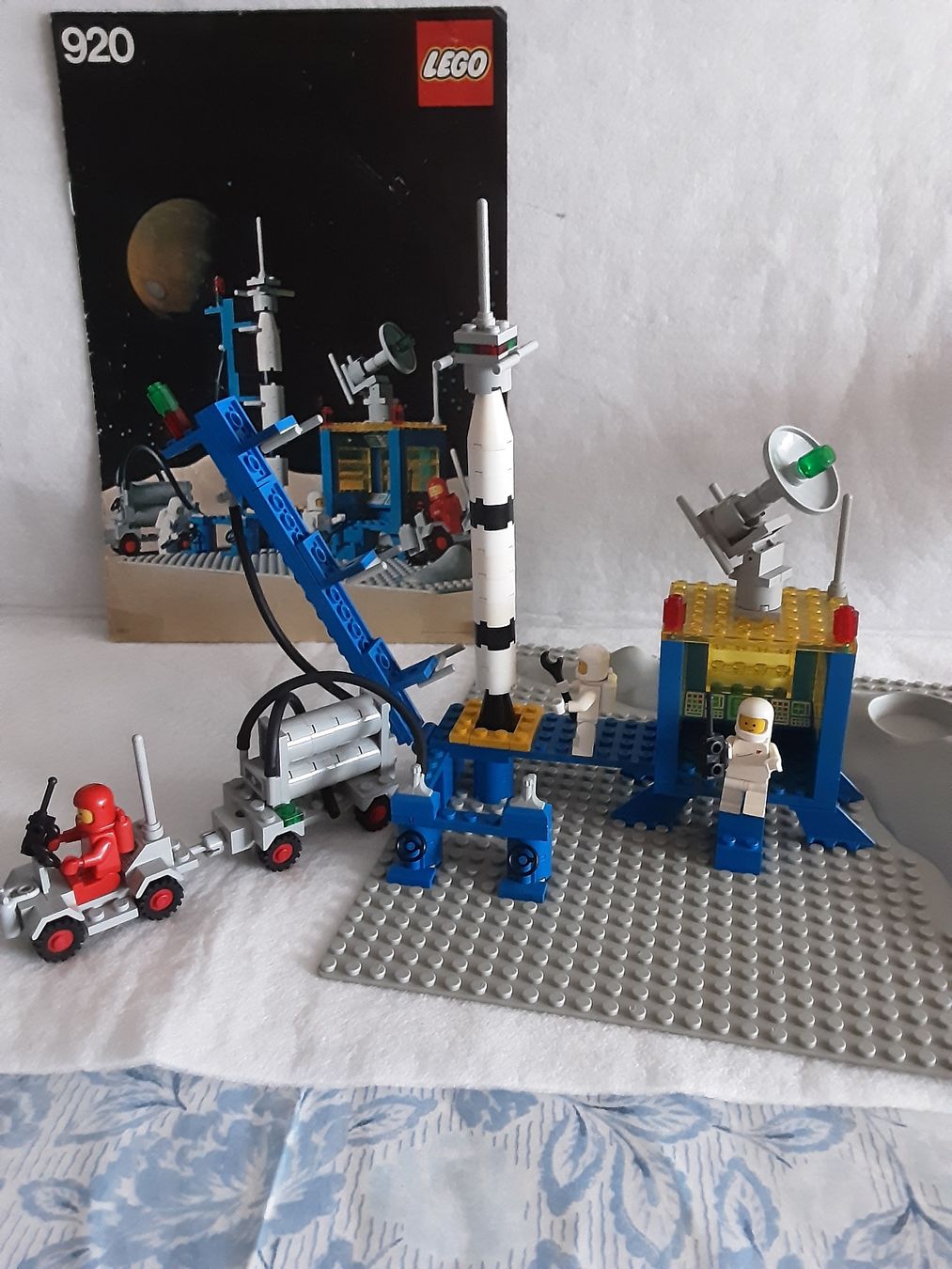 Lego Kit di costruzioni: Lego 920 Moon Base avec notice, complet sans boîte  – Usato da Chavannes-Renens venduto da Marlyse52 1