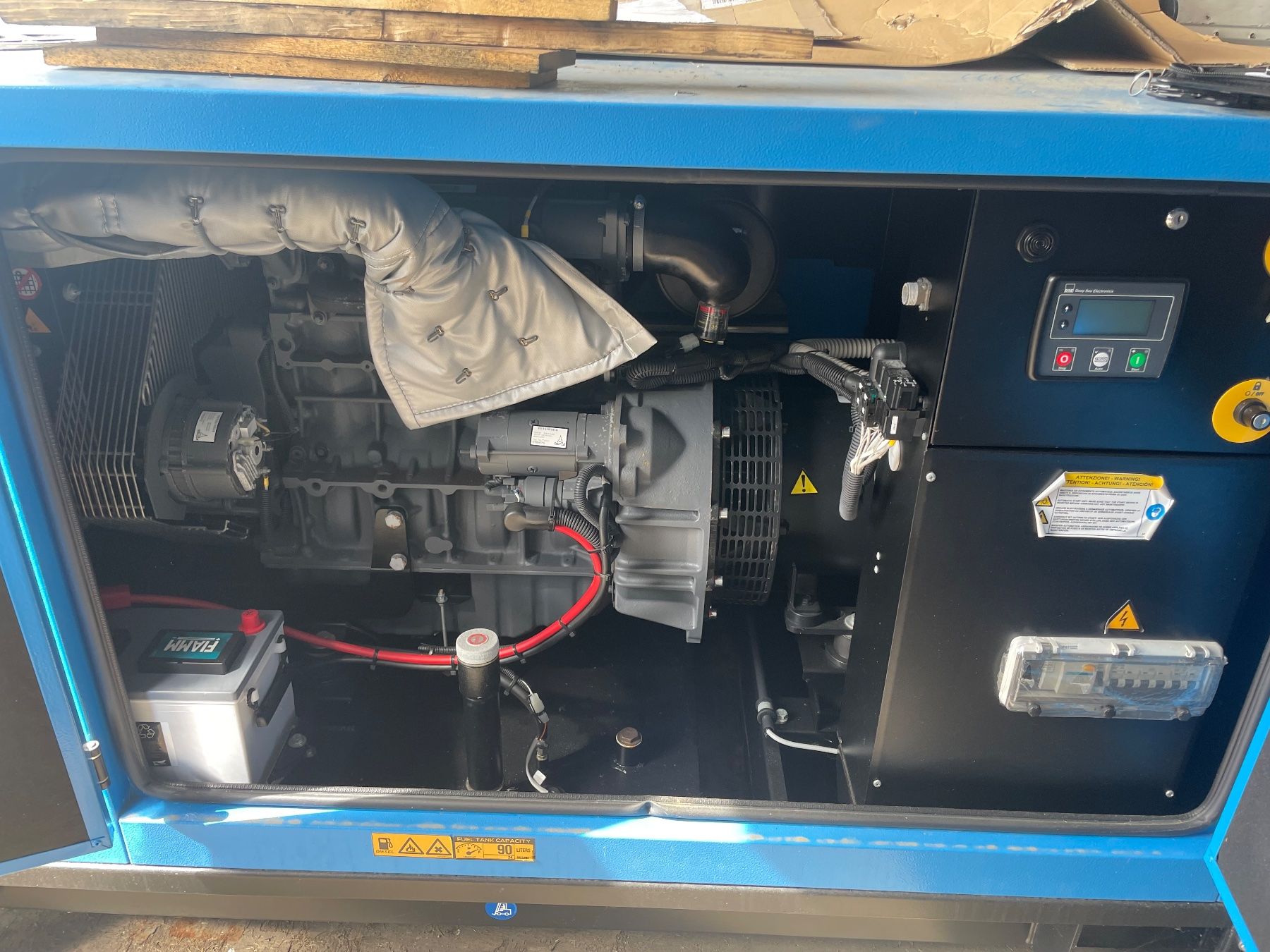 Generatori di corrente: Dieselgenerator – Nuovo e nell'imballaggio originale da Niedergösgen venduto da Li-Li-Mo 4