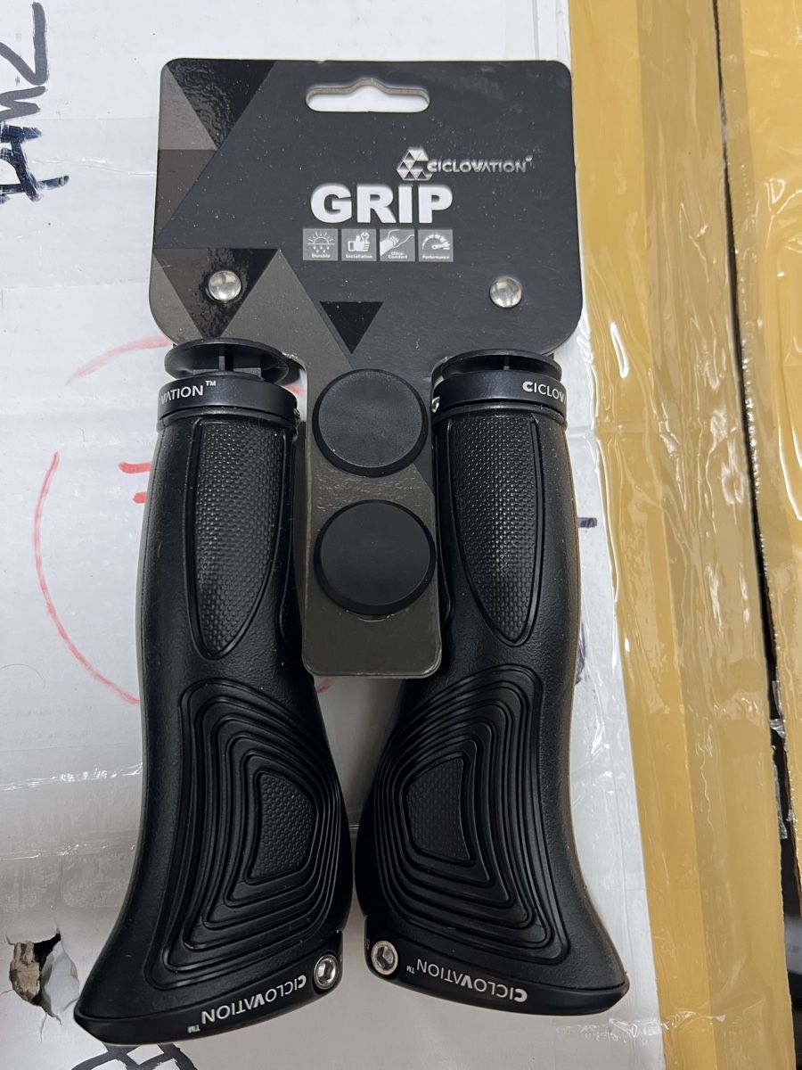 Pezzi di ricambio: Ciclovation Grip Griffe – Nuovo e nell'imballaggio originale da Roggwil BE venduto da and_sl26
