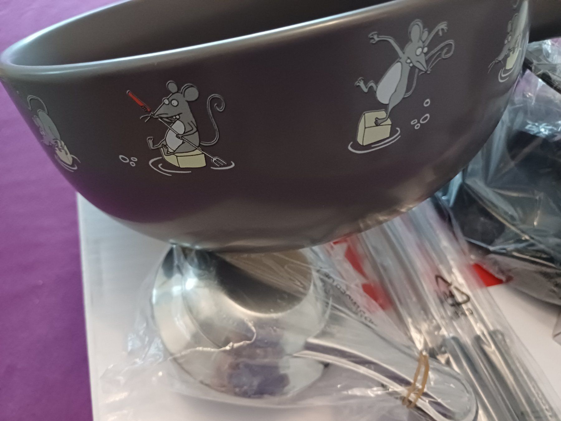 Pfannen: Fondue Set, NEU, 5-teilig, Mäuseaufdruck – Neu und originalverpackt aus Eschenbach LU von chriesi67 6