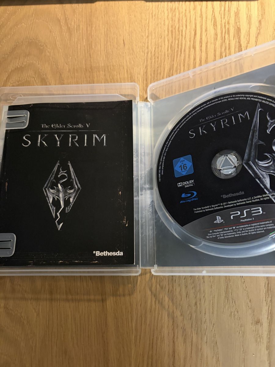 Sony Jeux: The Elder Scrolls V Skyrim - PlayStation 3 – D'occasion à Pully par FunkyGames 2