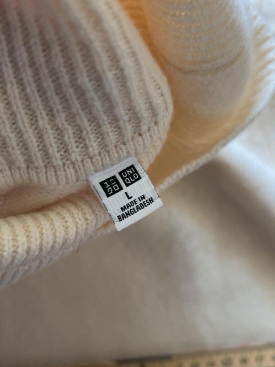 Uniqlo Maglioni & Felpe: 3er Pack Uniqlo Rollkragenpullover (schwarz, creme, grau) – Nuovo (secondo la descrizione) da St. Gallen venduto da ome_g8v2 7