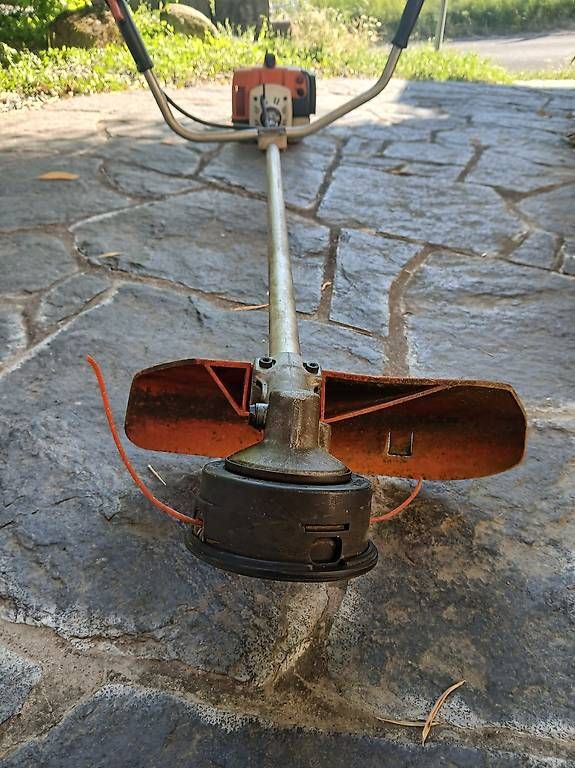 Stihl Tutte le macchine: Stihl FS200 – Usato da Chandon venduto da sam_gj5d 1