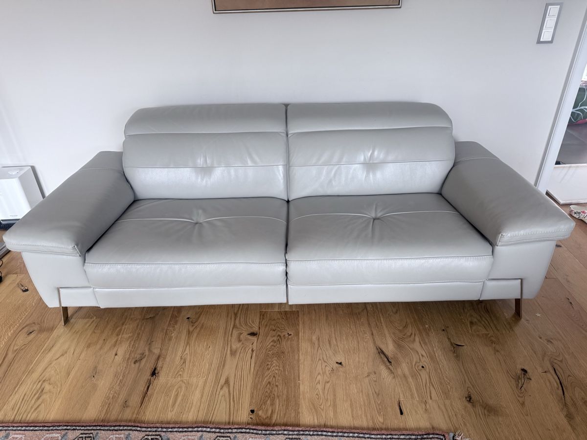 Sofas: Canapé électrique en cuir – Gebraucht aus Sion von debsone 3