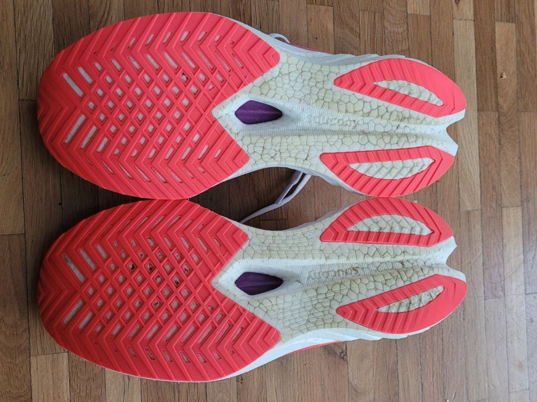Saucony Herrenschuhe: Laufschuhe Saucony, Gr. 38 – Gebraucht aus Zürich von Cologna 2