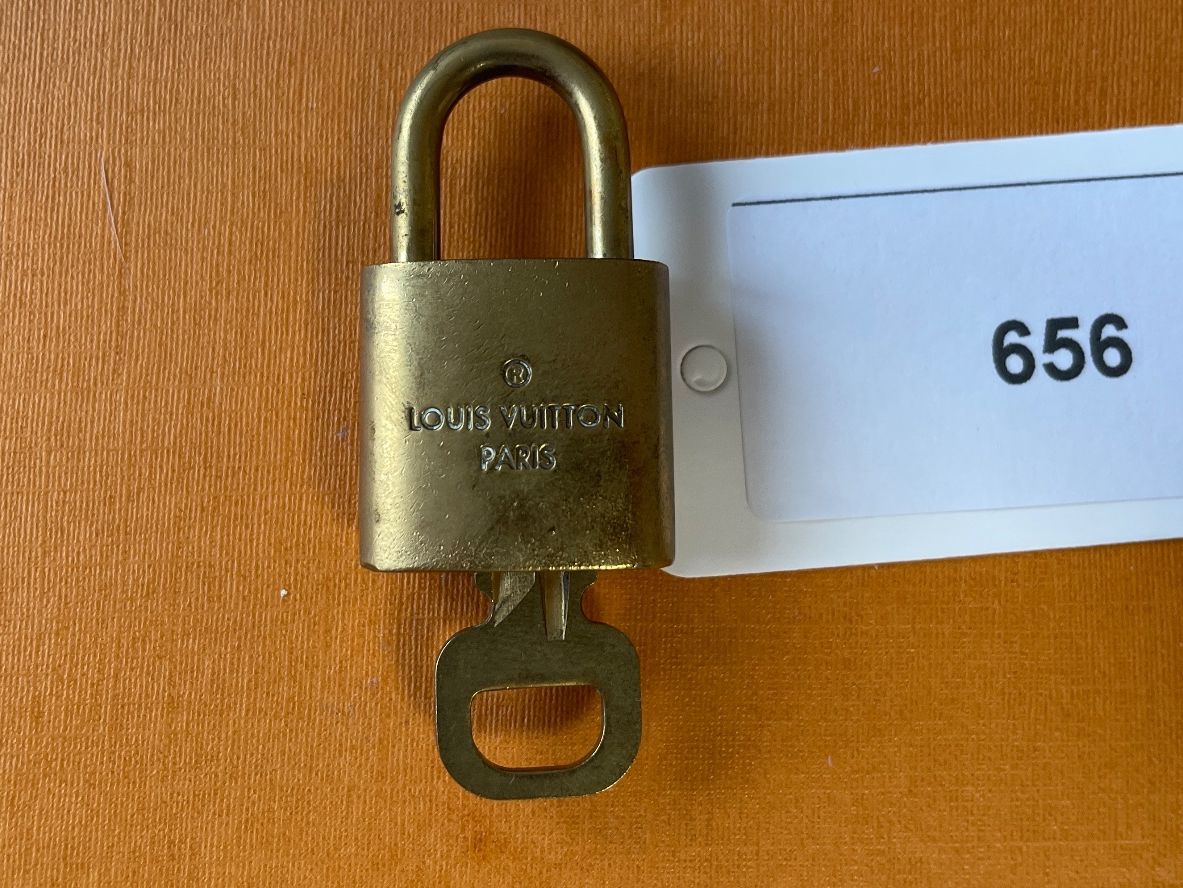 Lucchetti: Louis Vuitton Schloss - Nr. 656 – Usato da Hittnau venduto da LuxAndMore 1