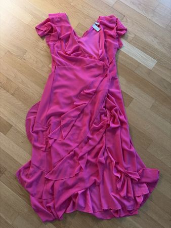 Sommerliches YAS Kleid, Grösse XS, Pink