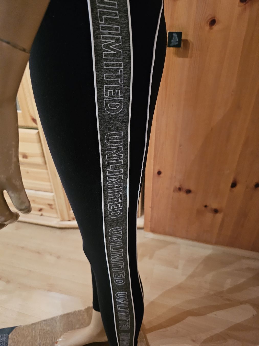 Leggings: Leggins mit Top gr.36 – Usato da Ferden venduto da jemyce 1