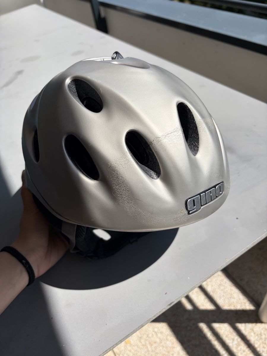Giro Caschi: Casque de ski Giro – Usato da Pully venduto da ari_78pk