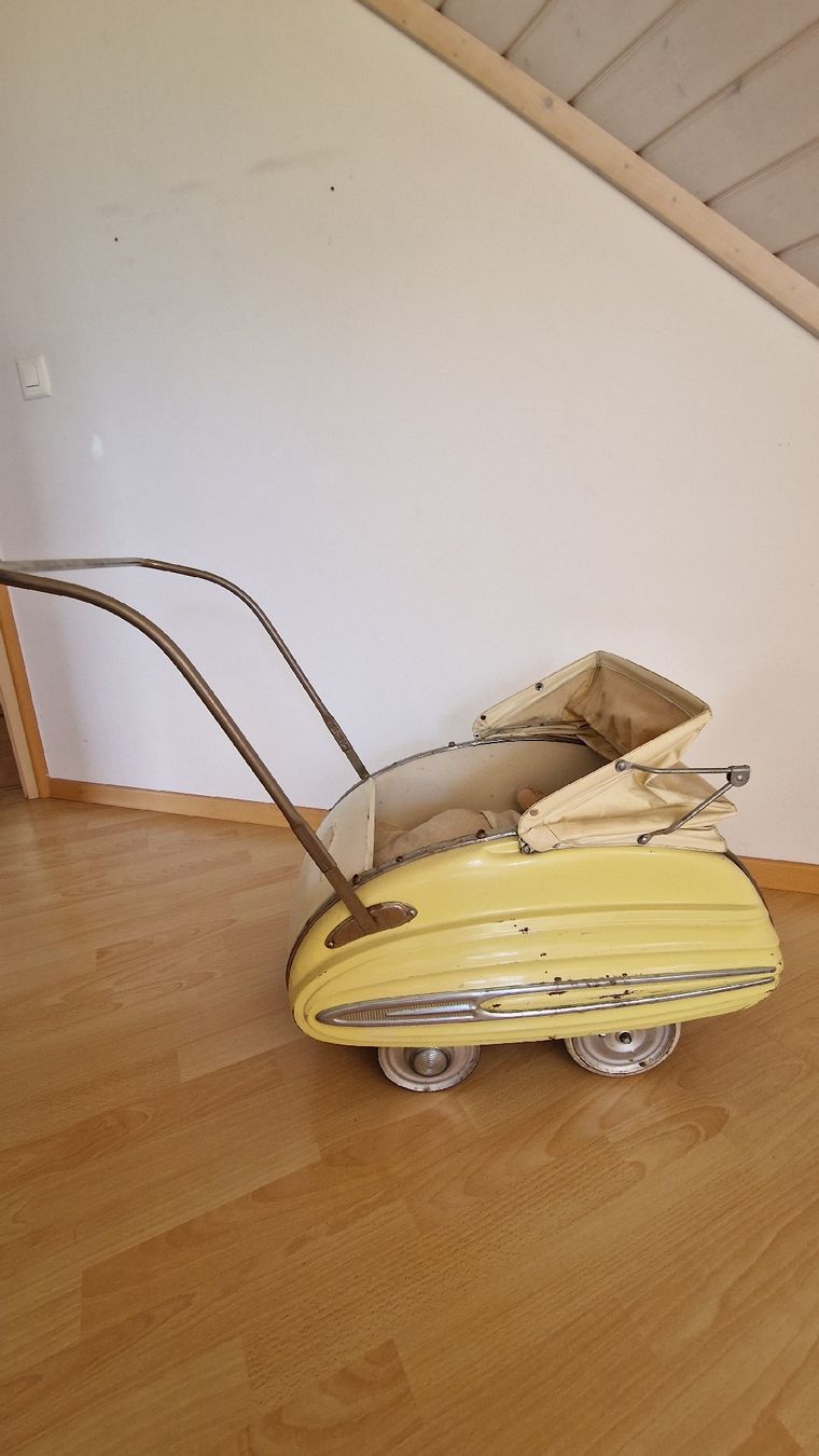 Carrozzine per bambole: Puppenwagen antik – Usato da Goldach venduto da nimsaj1 1