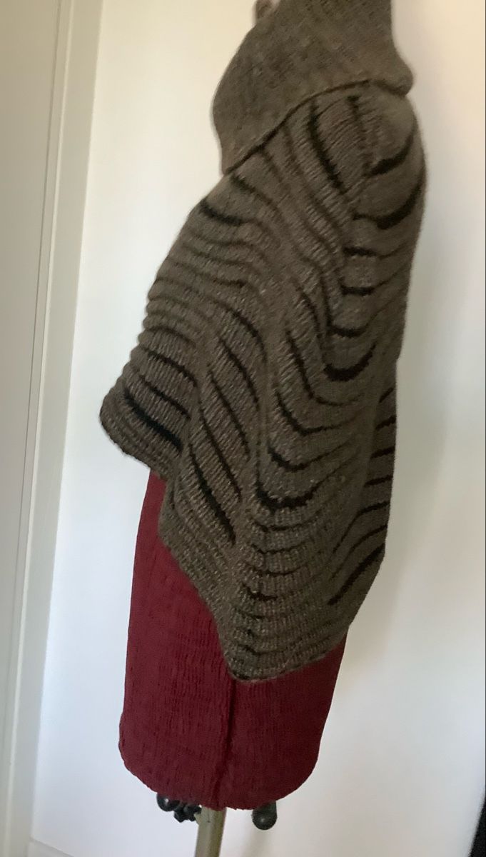 Altro in Moda donna: Poncho corto in lana – Usato da Magadino venduto da ber_6kbt 1