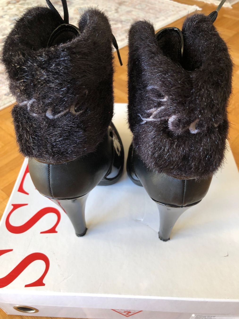 Guess Scarpe da donna: Chaussure GUESS 37 – Usato da Morges venduto da sve_fp8t 1