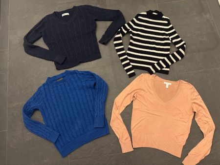 4 Stk. Damen Pullover Gr. XS