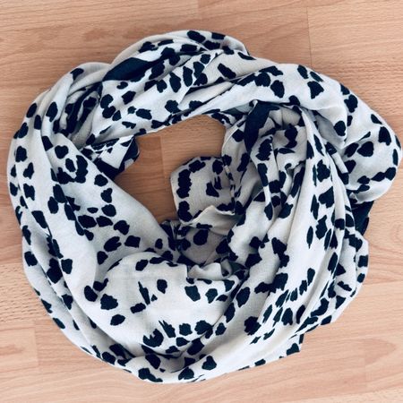 Schal Foulard schwarz weiss 130x130 kuschelig weich