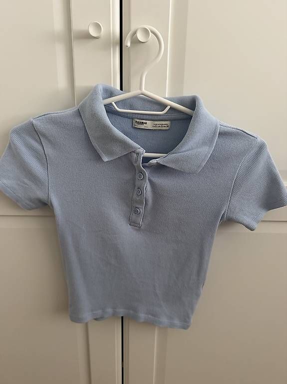 Magliette Polo: Pull&Bear Poloshirt Hellblau  Grösse S – Nuovo e nell'imballaggio originale da Domat/Ems venduto da samiramia