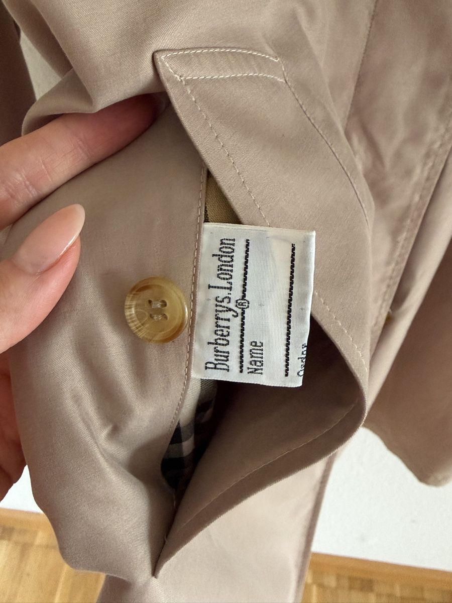Burberry Cappotti: Burberrys Trench Coat – Usato da Basel venduto da eli_y6f2 2