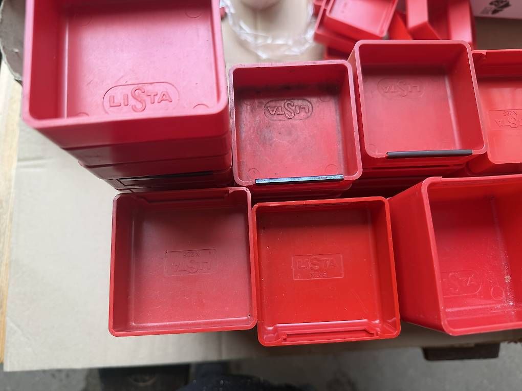Lista Contenitori & Simili: 116 Stk. diverse Lista Einteilungen, rot – Usato da Necker venduto da liq24 3