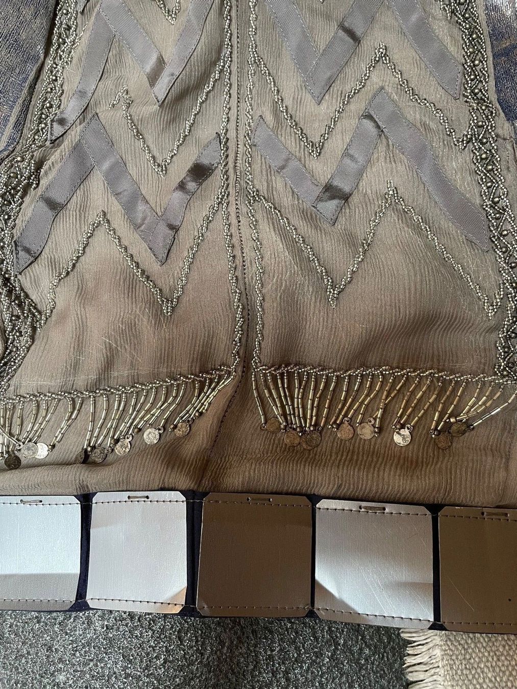 Vestiti & Gonne: COLLECTOR Robe de cocktail Alberta Ferretti taille 38 – Usato da Pully venduto da Mazette 5