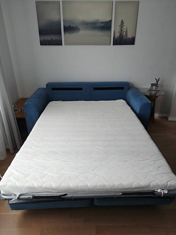 Sofas: Schlafsofa blau mit Matratze  – Gebraucht aus Pfungen von vanessa2507 2
