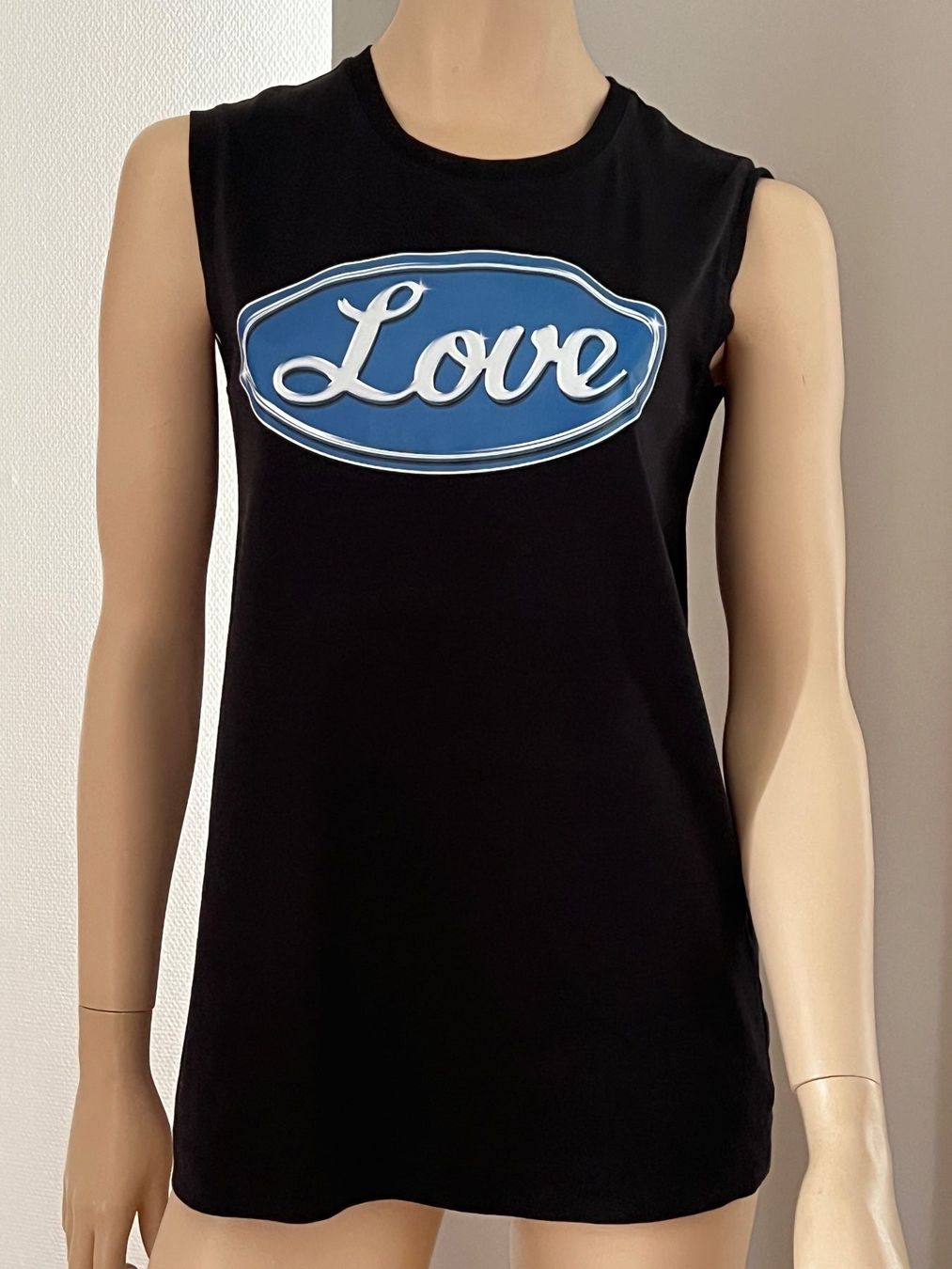 Moschino Tops: Love Moschino Top Grösse 38 – Gebraucht aus Zürich von ost_5sdl