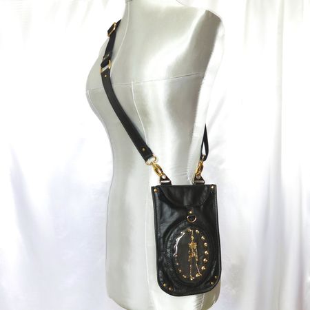 Handytasche zum umhängen Damen aus schwarzem Leder Gothik