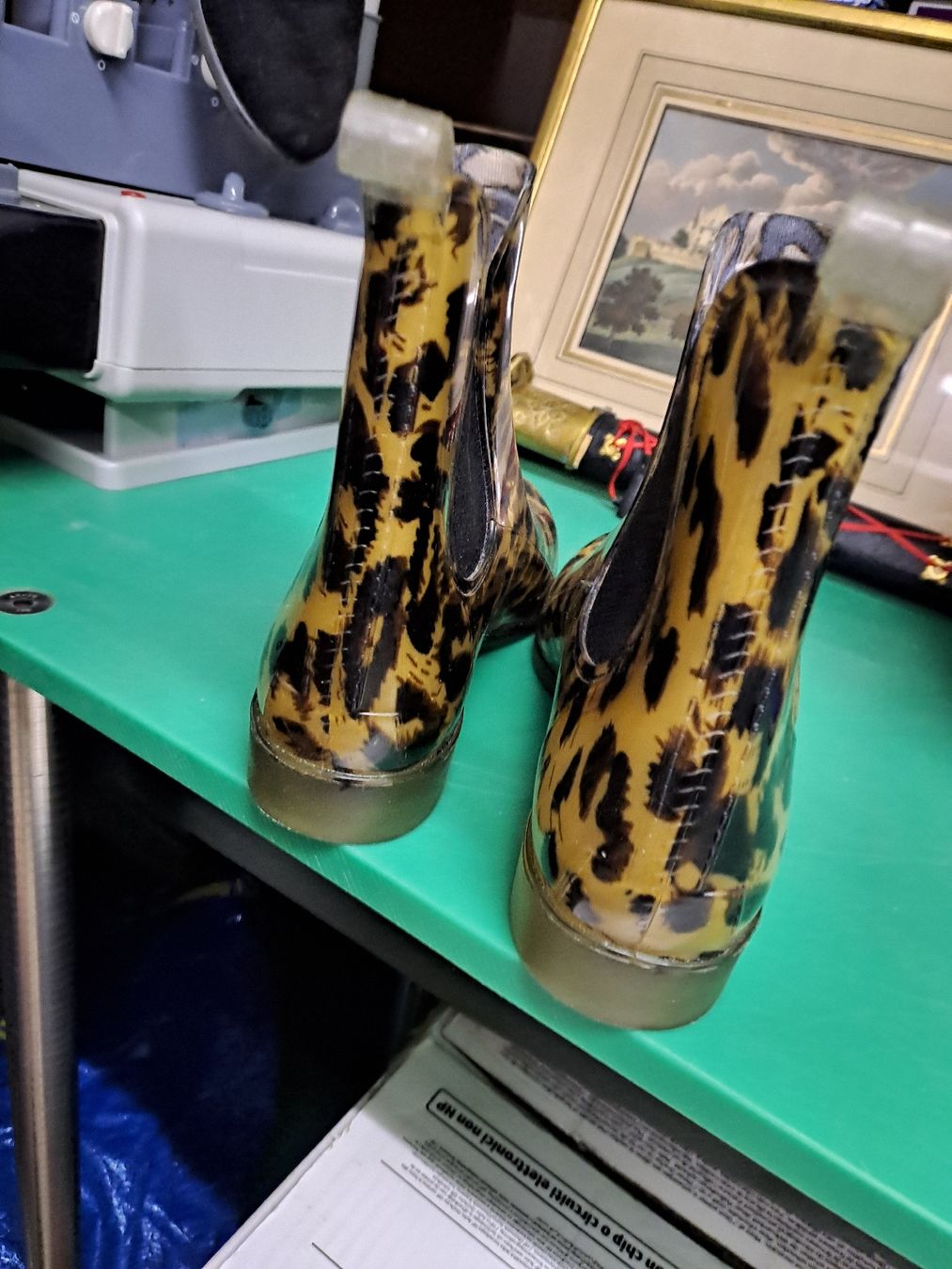 Scarpe da uomo: Regenstiefel Leopardenmuster Grösse 39 – Usato da Zürich venduto da Schoebi19