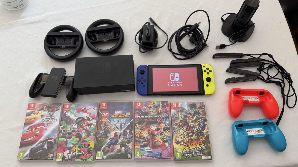 Nintendo Giochi: Nintendo Switch + 5 Spiele + 256GB Karte – Usato da Lausanne venduto da phi_7pnb