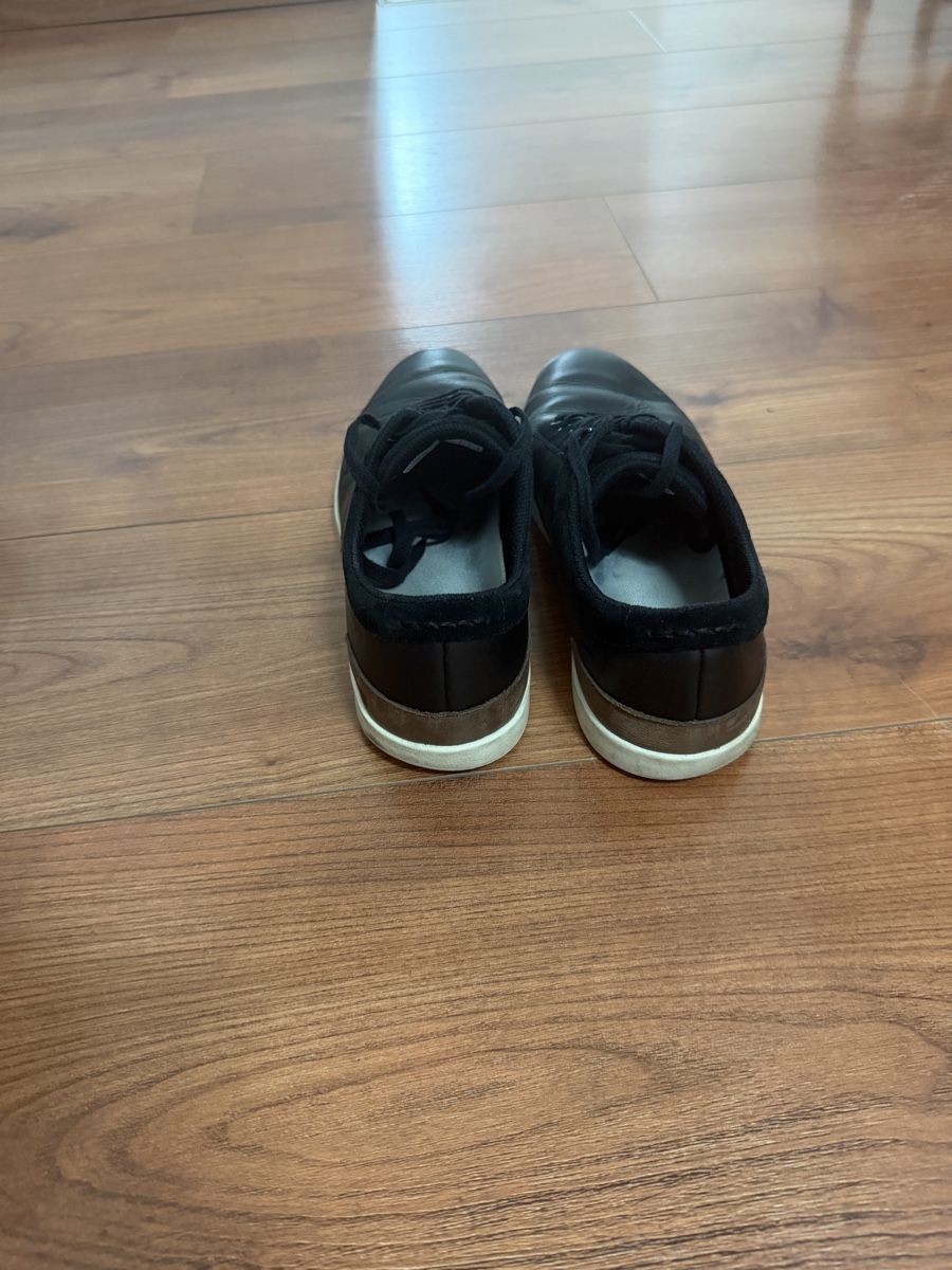 Herrenschuhe: Lacoste Gilford Leder Sneaker Schwarz EU42 – Gebraucht aus Dänikon ZH von RAFIMIKI 3