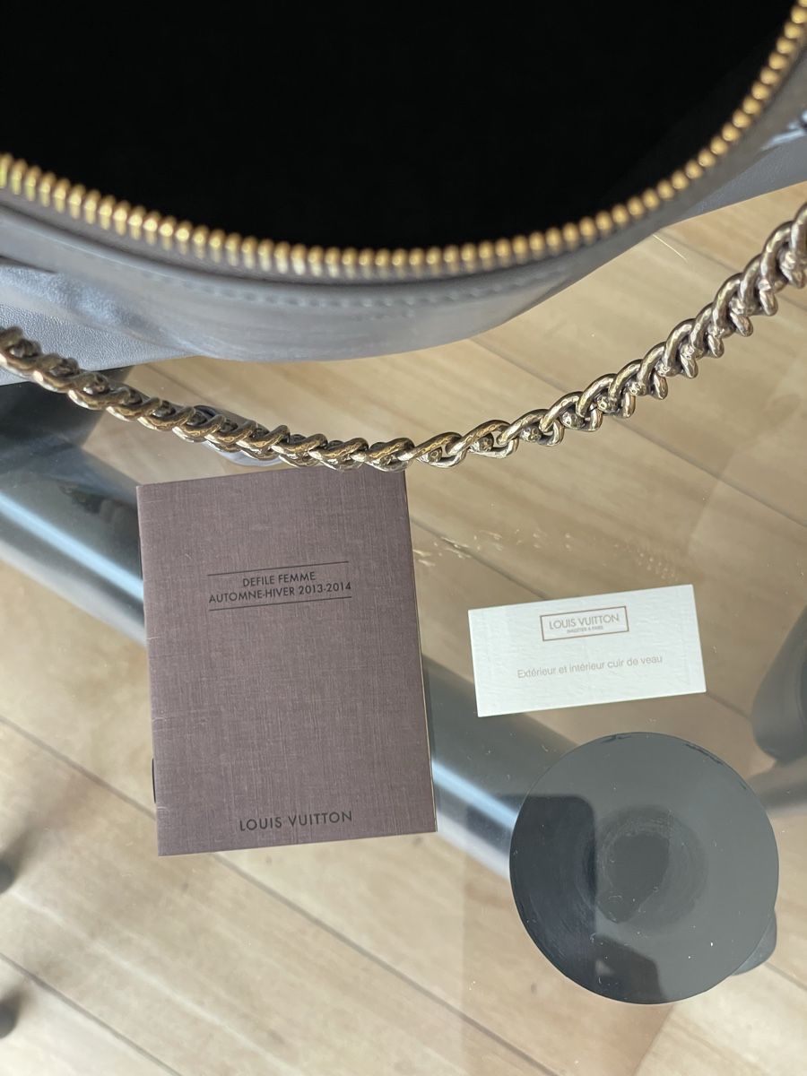 Louis Vuitton Sacs femmes: Louis Vuitton show collection limited edition Lock me – Neuf avec emballage d'origine à Cologny par Jul_ez 5