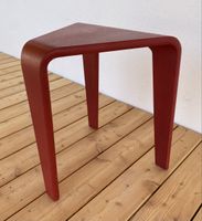 Arper Ply Hocker/ Beistelltisch, rot, Dreieckig,