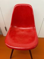 Eames Fiberglas Side Chair in Crimson Red