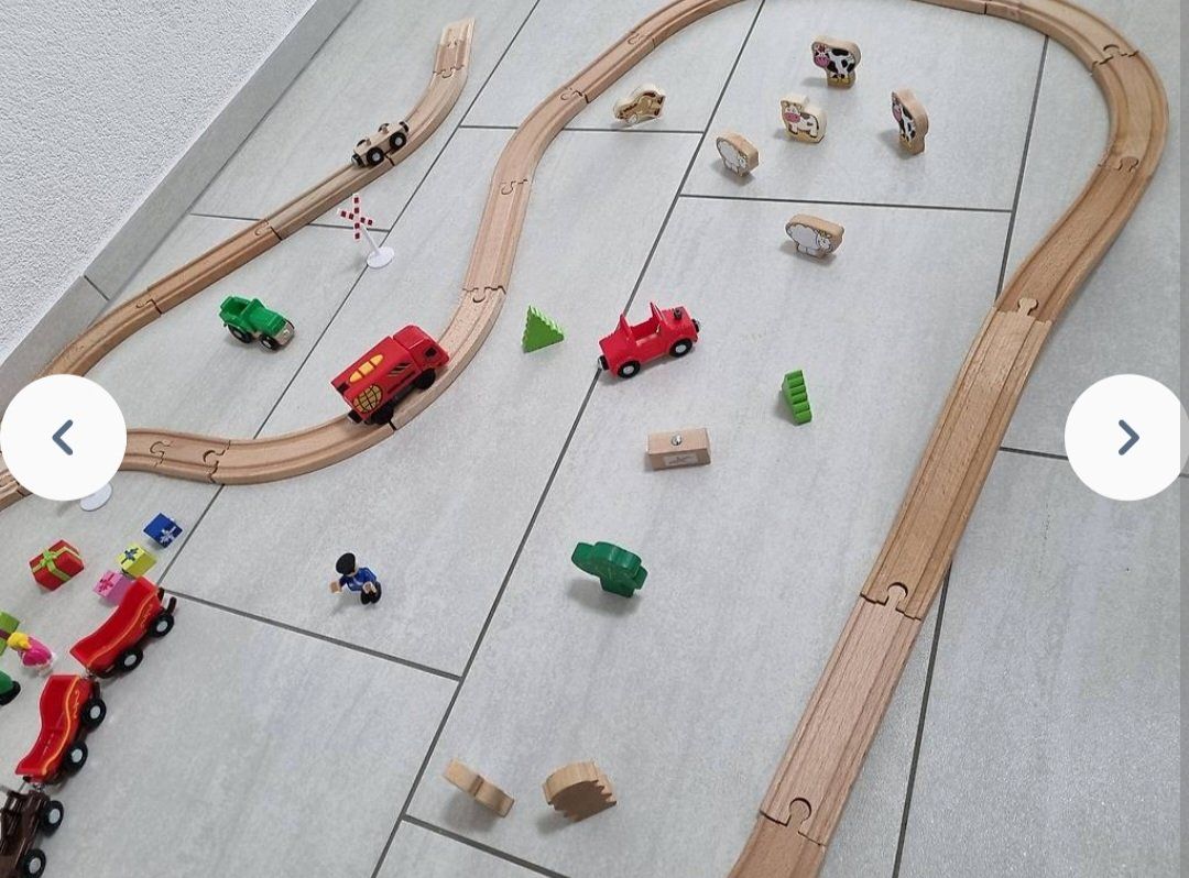 Giocattoli: Sehr grosse Holz Eisenbahn – Usato da Niederwil SG venduto da Excentia 1