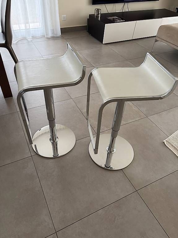 Tabourets: Tabourets de bar à donner – D'occasion à Epalinges par lprado 2