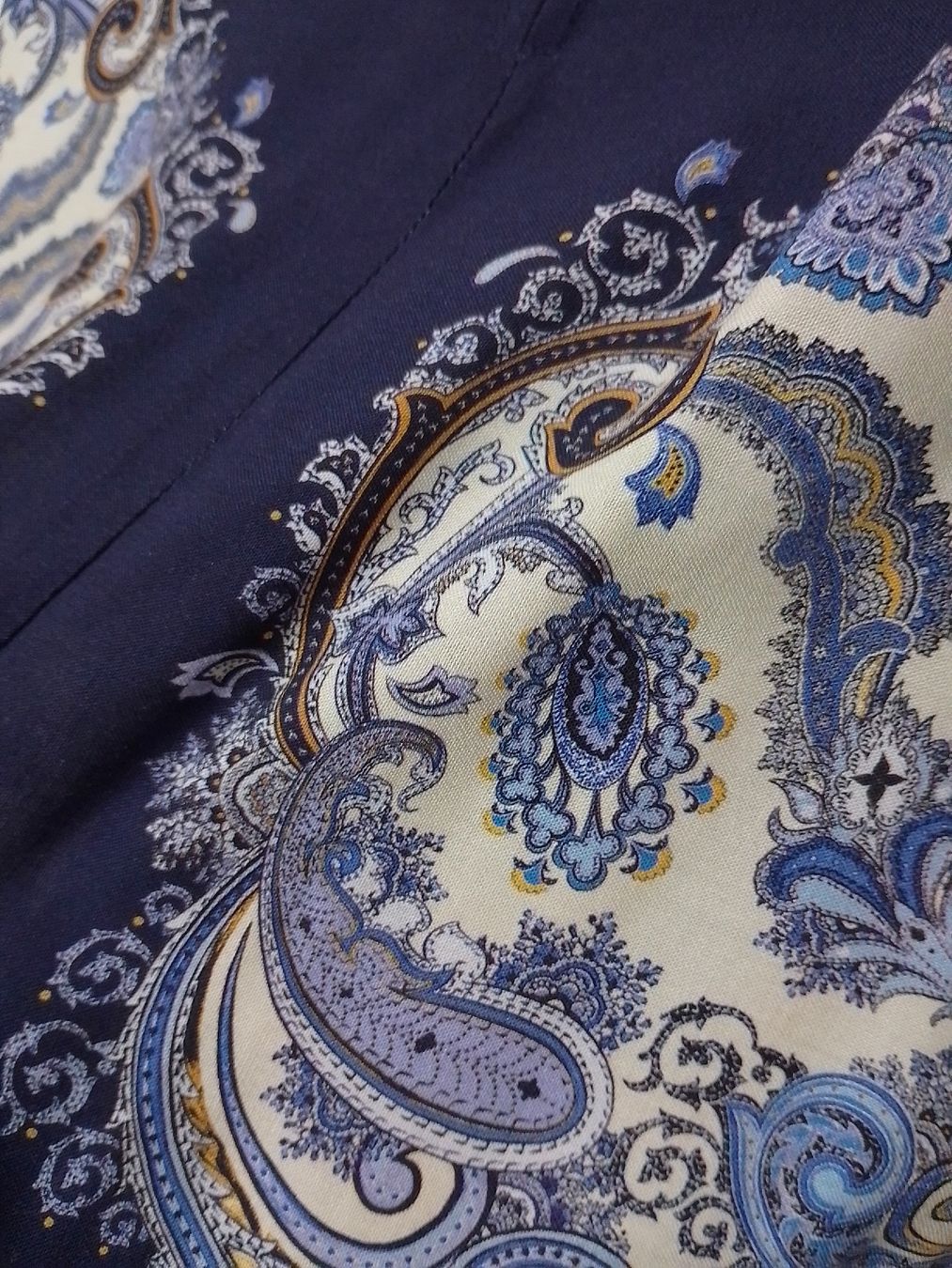 Vestiti: Leichtes Paisley Kleid Gr. M – Usato da Luzern venduto da GoSecond 3
