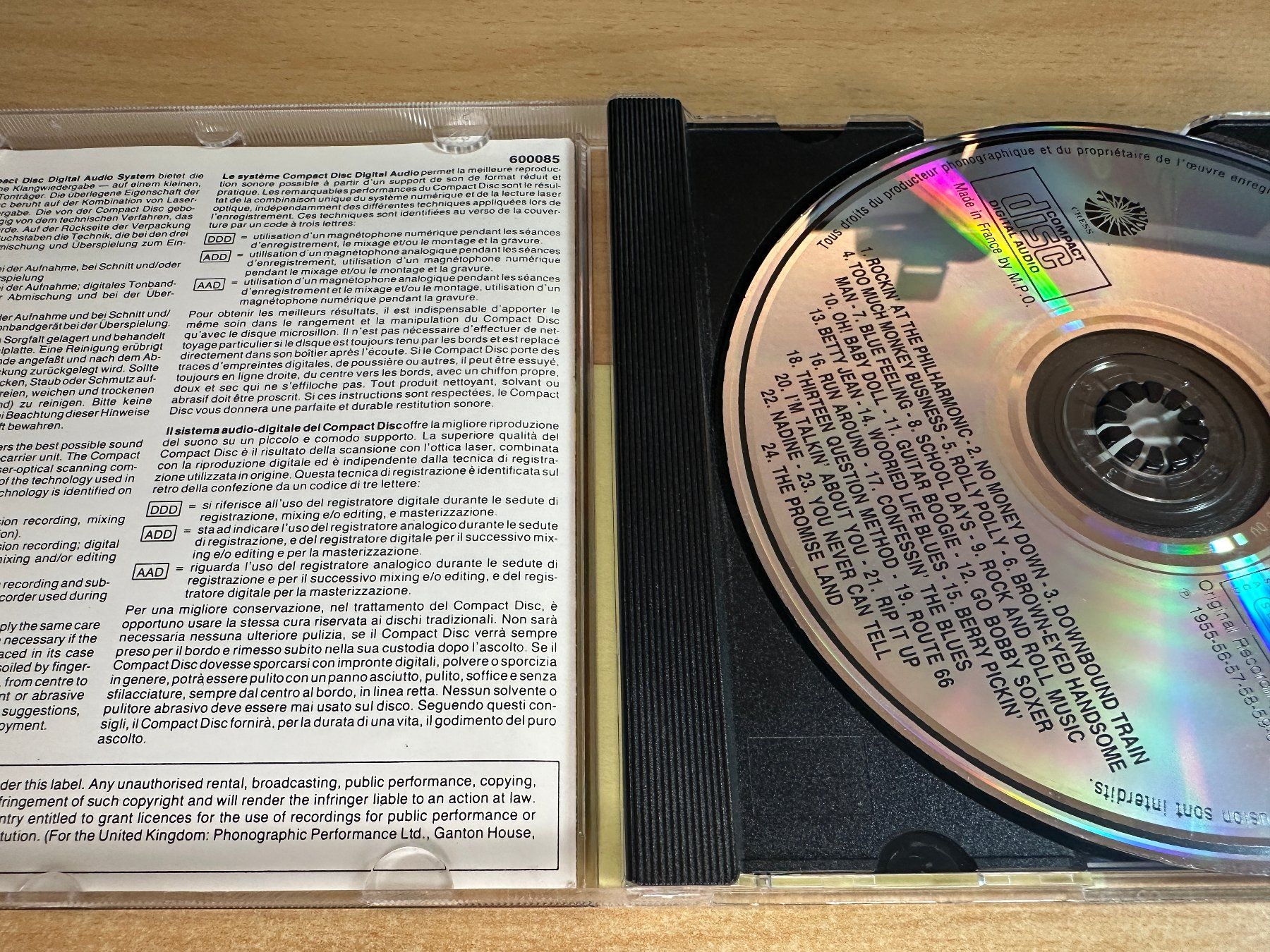 CD: A4 Chuck Berry – Two Dozen Berrys – Usato da Rikon im Tösstal venduto da Alpenmutz 2