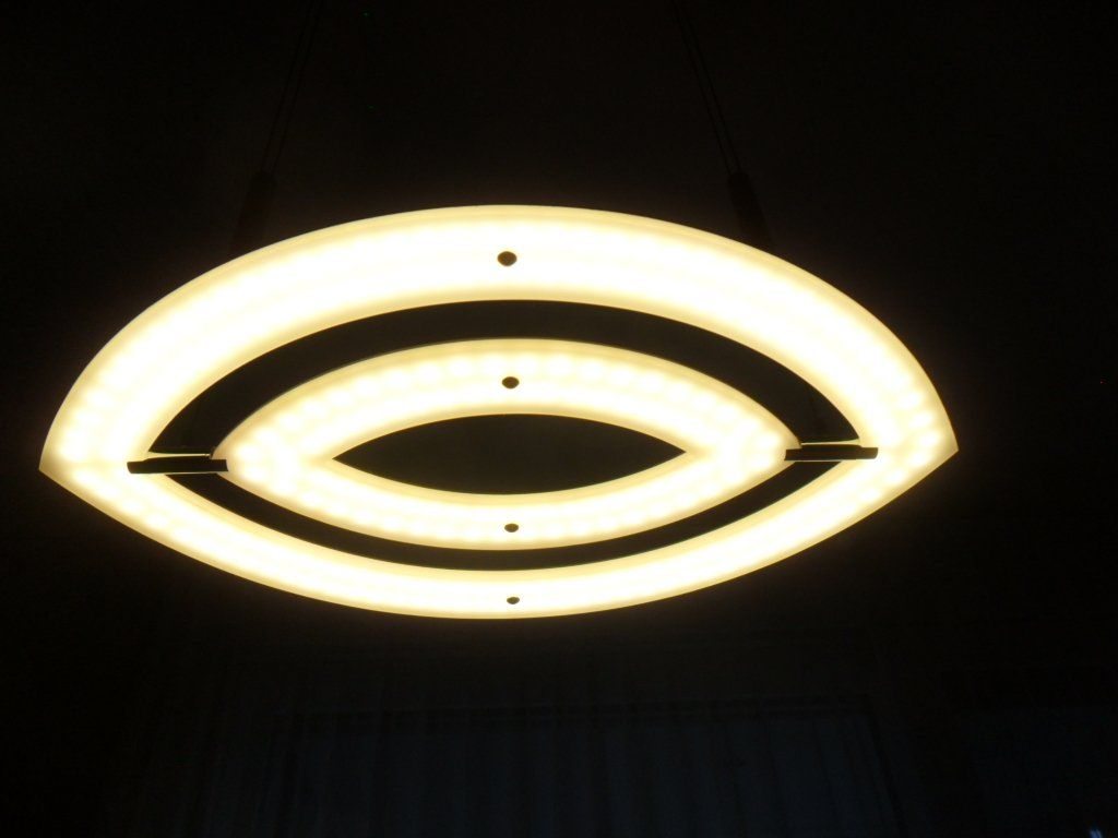 Kronleuchter & Deckenlampen: Moderne LED Deckenlampe Hängeleuchte dimmbar, Mitte Drehbar – Gebraucht aus Schöftland von rennsenn 1