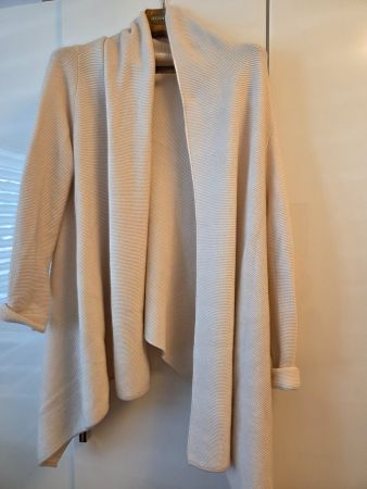 Jacke begie speziel schinitt
