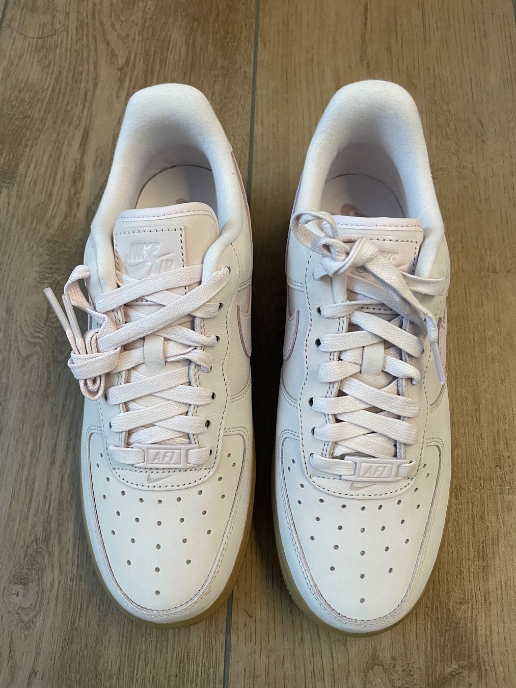 Nike Damenschuhe: Nike Air Force 1 rosa Gr. 38.5 NEU – Neu und originalverpackt aus Waltenschwil von hansnine 3