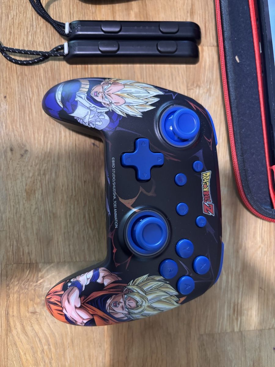 Nintendo Console: Nintendo Switch OLED mit Zubehör und Game, Pro Controller – Usato da Zürich venduto da hiddentreasures_zh 1