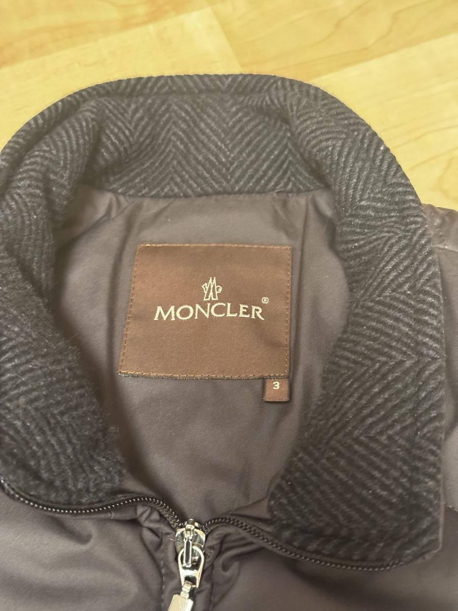 Moncler Mäntel: Moncler Daunenweste Mantel 2in1 Gr. 3 – Gebraucht aus Oberweningen von Jogi2 5