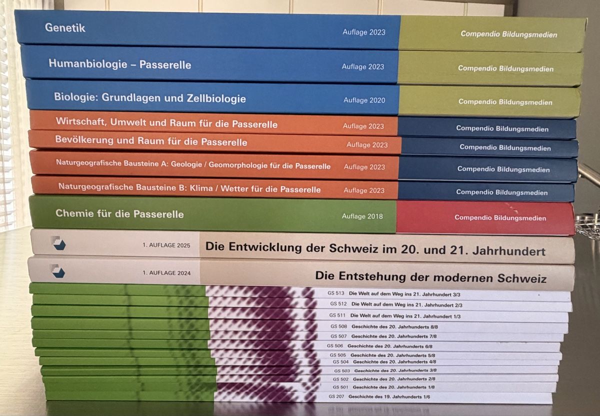 Bücher: Lehrbücher Passerelle – Gebraucht aus Lostorf von irba76