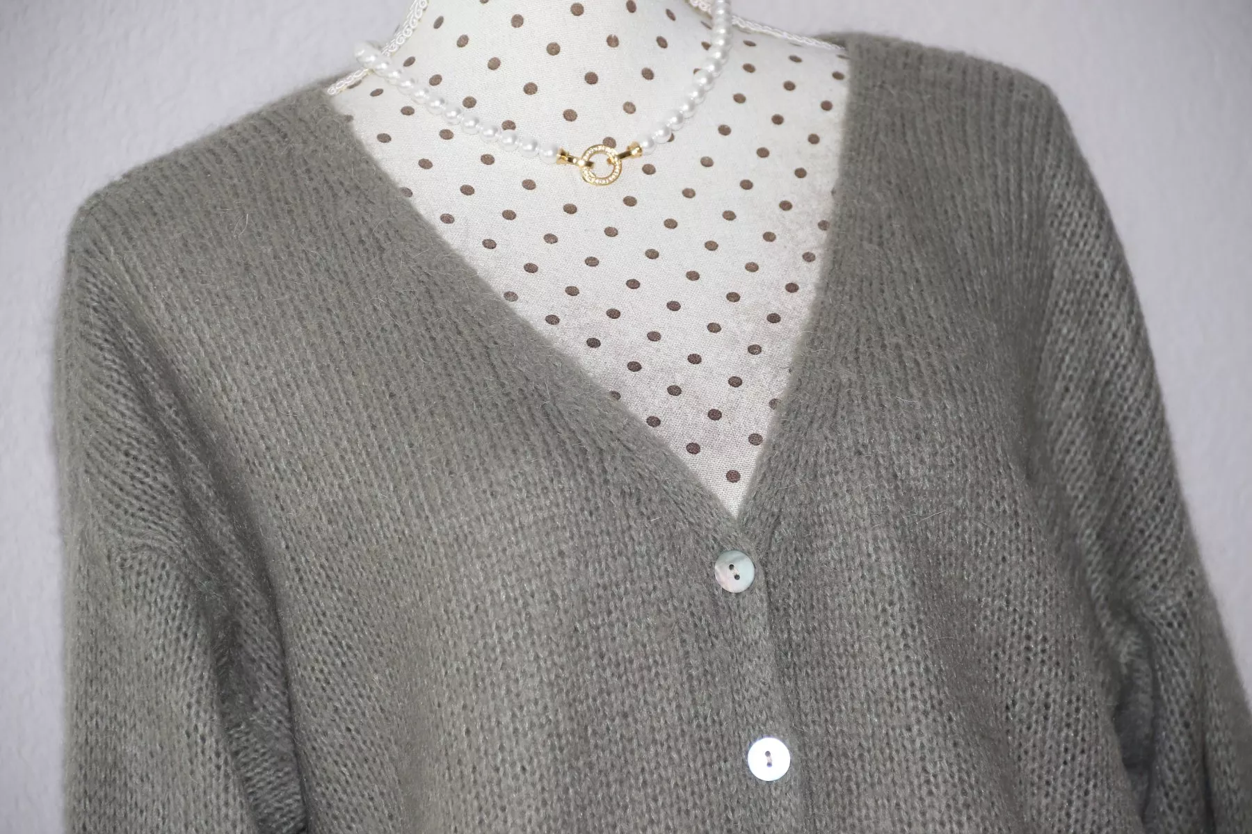 Jacken: Tolle Strickjacke Gr.M – Gebraucht aus Oberwil-Lieli von Svetlana28 3