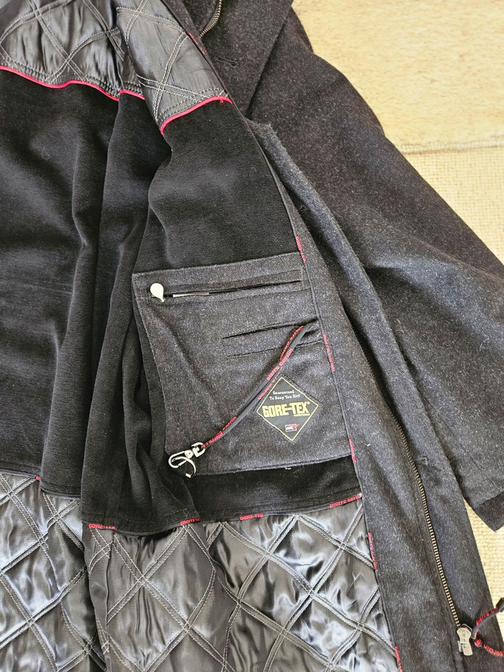 Pierre Cardin Giacche: Veste  pierre Cardin Gore-Tex – Nuovo (secondo la descrizione) da lausanne venduto da josianemuller 4