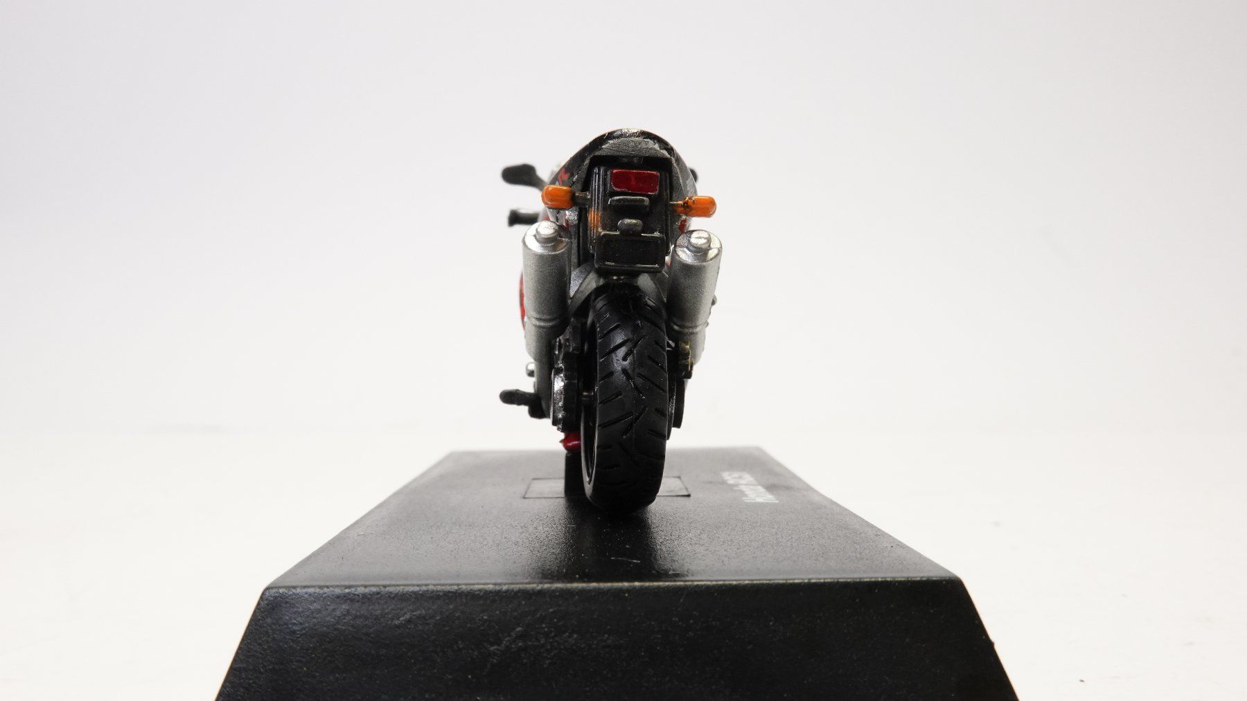 Modellini d'auto: e54 1/ 32 NewRay Honda RC51 – Usato da Thun venduto da evinka_gmbh 2