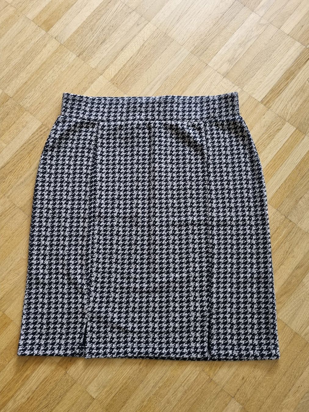 Röcke: Jupe Gr. S schwarz /beige – Neu (gemäss Beschreibung) aus Zofingen von Felpa
