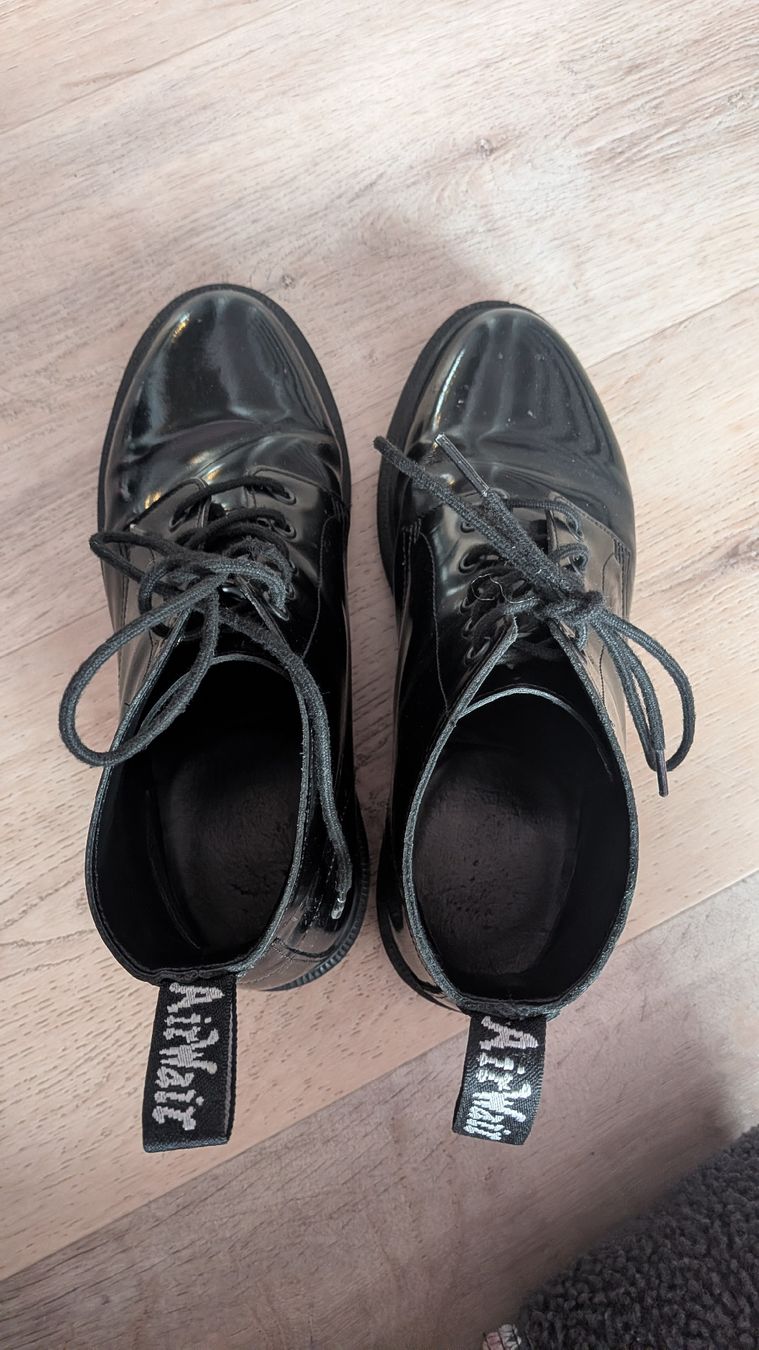 Scarpe da uomo: Dr Martens Emmeline - taille 40 – Usato da Bulle venduto da myerly 2