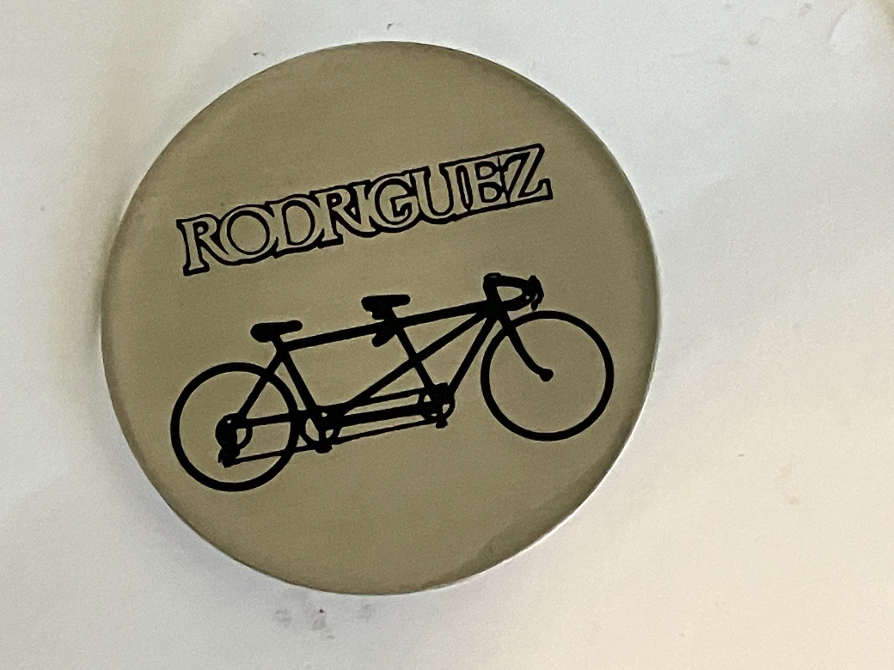 Placchette & Badge: 1 Pin Rodriguez Tandem – Usato da Basel venduto da djwwpp