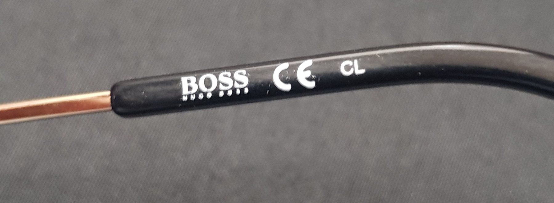Hugo Boss Brillen & Gläser: Brillengestell von Hugo Boss – Neu (gemäss Beschreibung) aus Dachsen von Topparts1 6