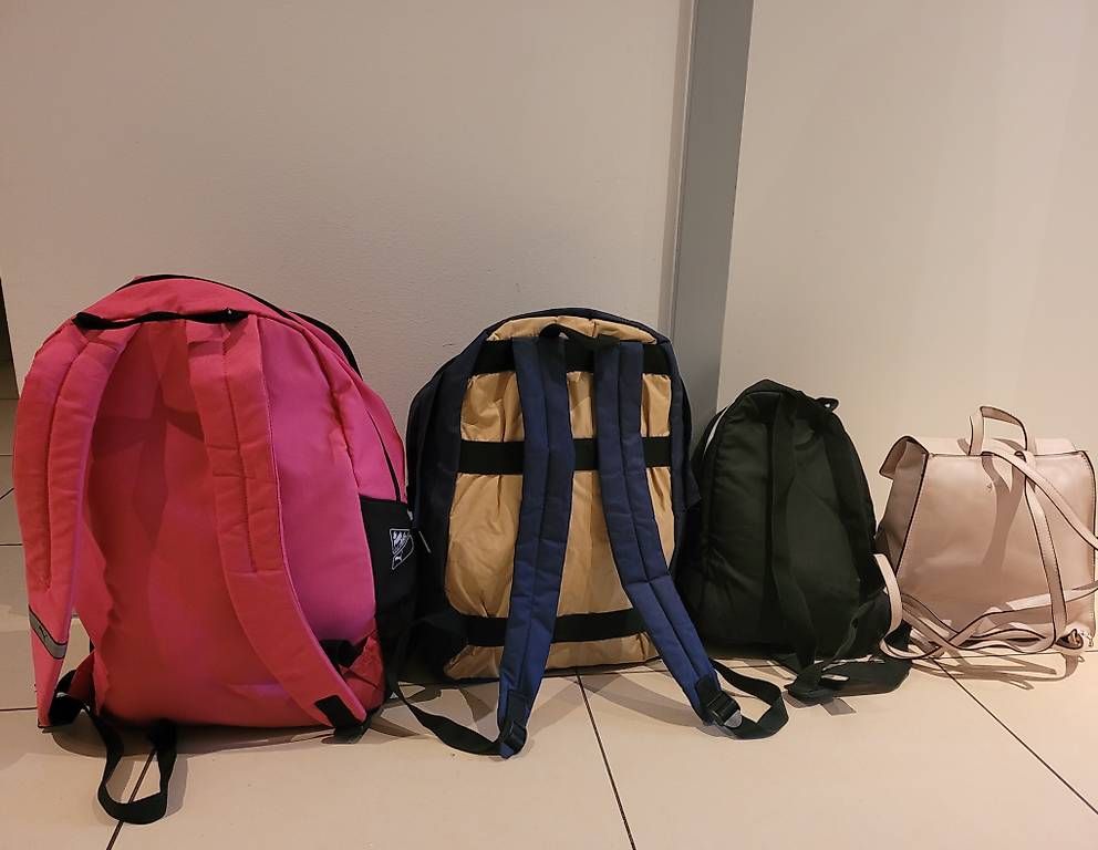 Zaini: Zaini varie grandezze e prezzi – Usato da Lugano venduto da Antonella68 1
