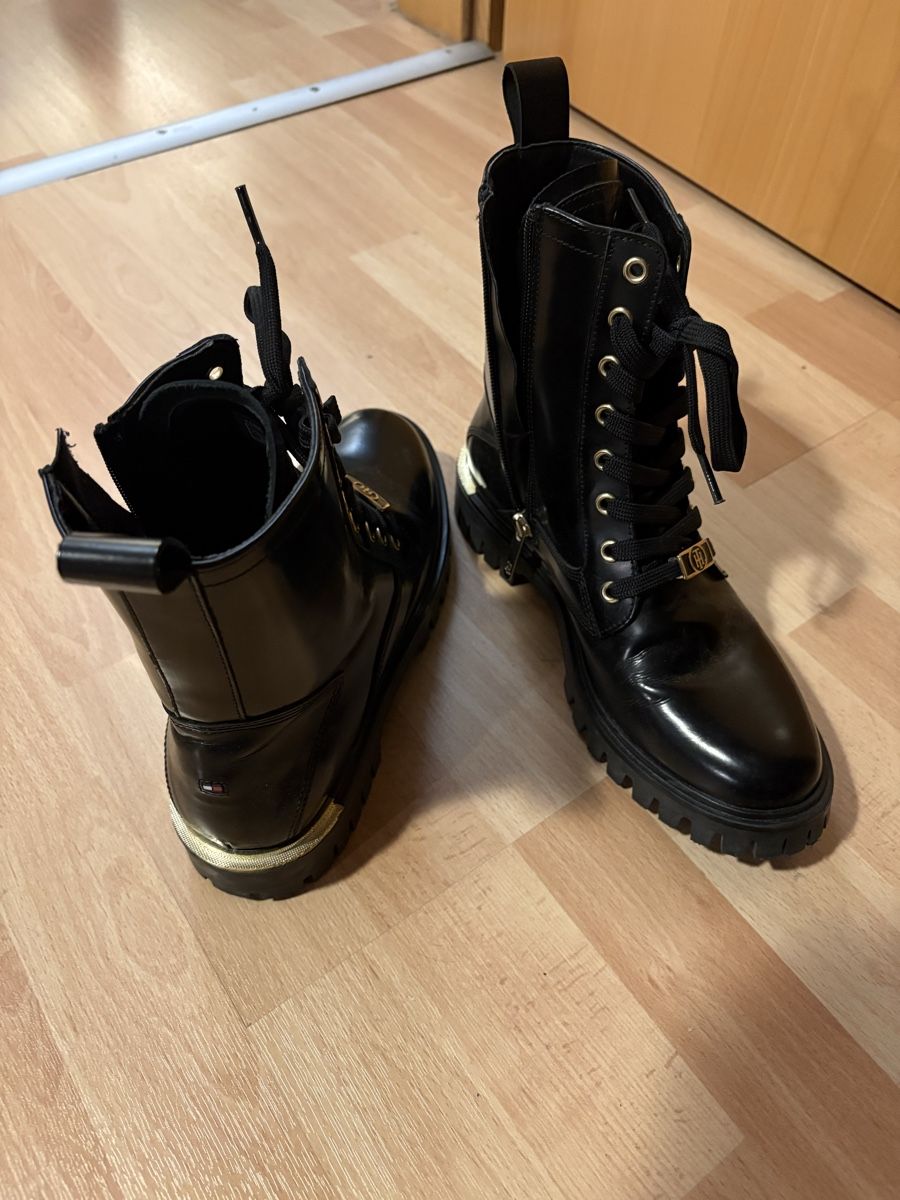 Scarpe da donna: Schnürschuhe Tommy Hilfiger – Usato da Winterthur venduto da ang_xfz2 2
